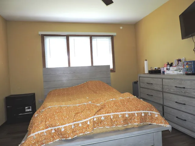 $359,900 | 6931 Coachwood Trail, Tinley Park, IL 60477