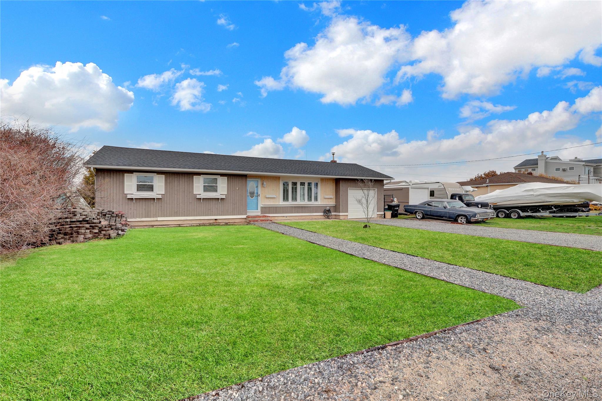 31 Roneck Court Shirley, NY 11967 - Photo 17 of 31