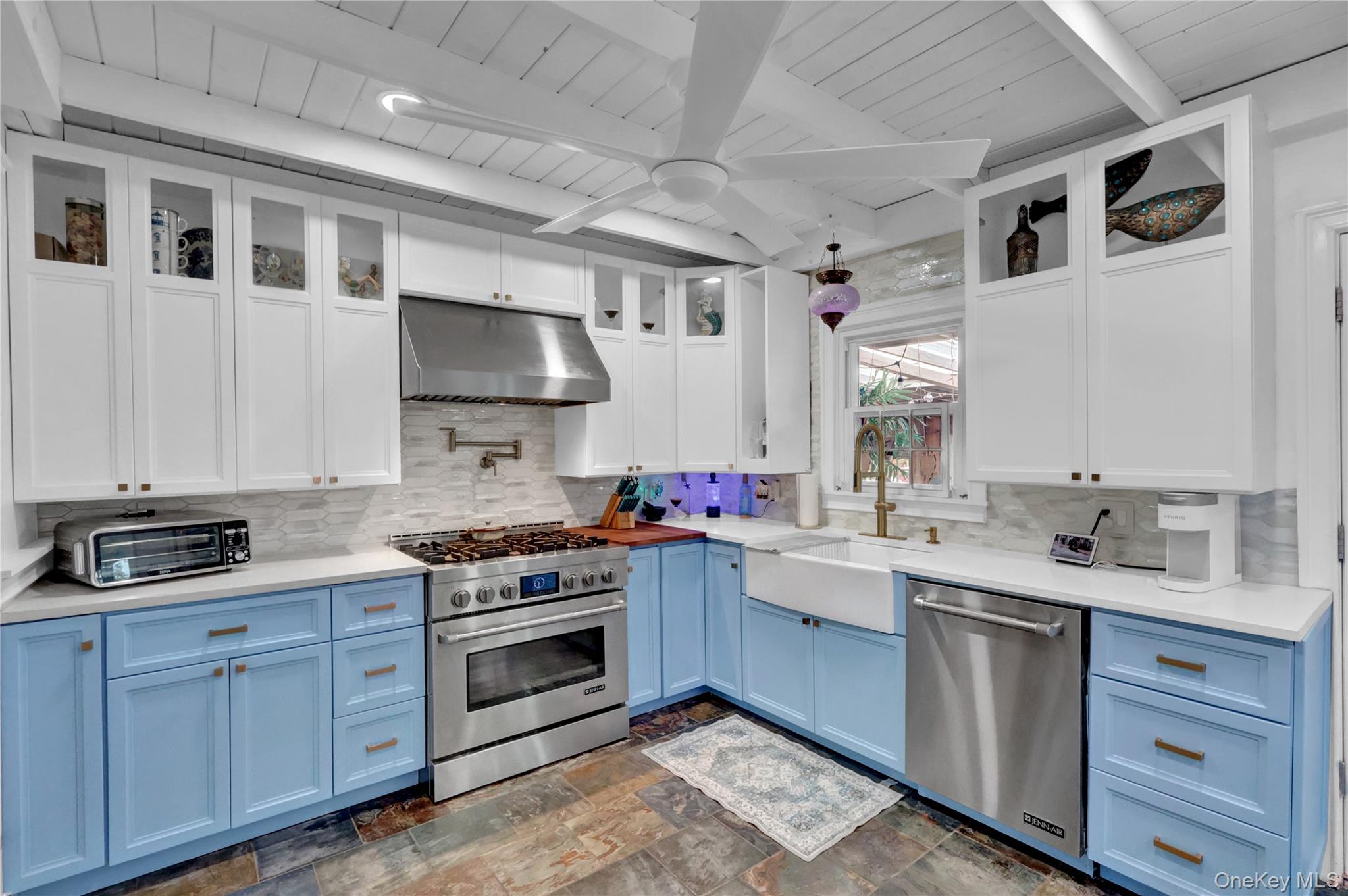 31 Roneck Court Shirley, NY 11967 - Photo 20 of 31