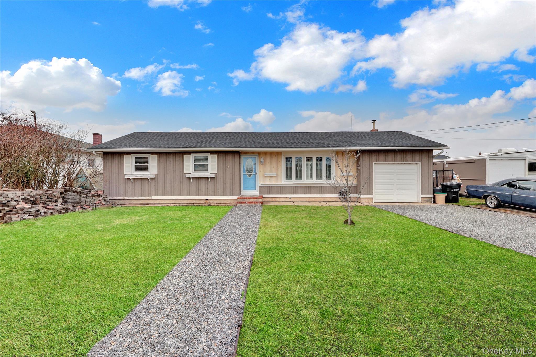 31 Roneck Court Shirley, NY 11967 - Photo 24 of 31