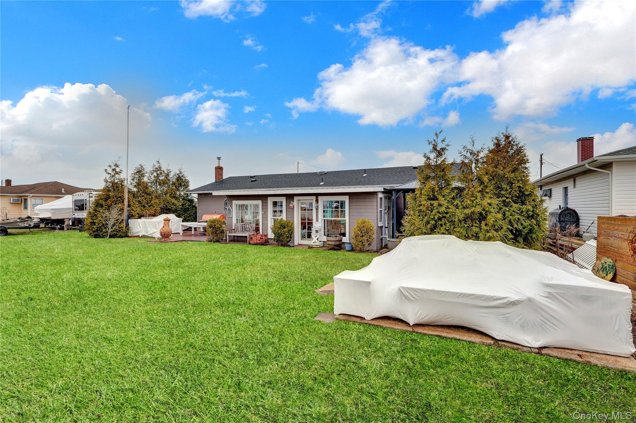 31 Roneck Court Shirley, NY 11967 - Photo 25 of 31