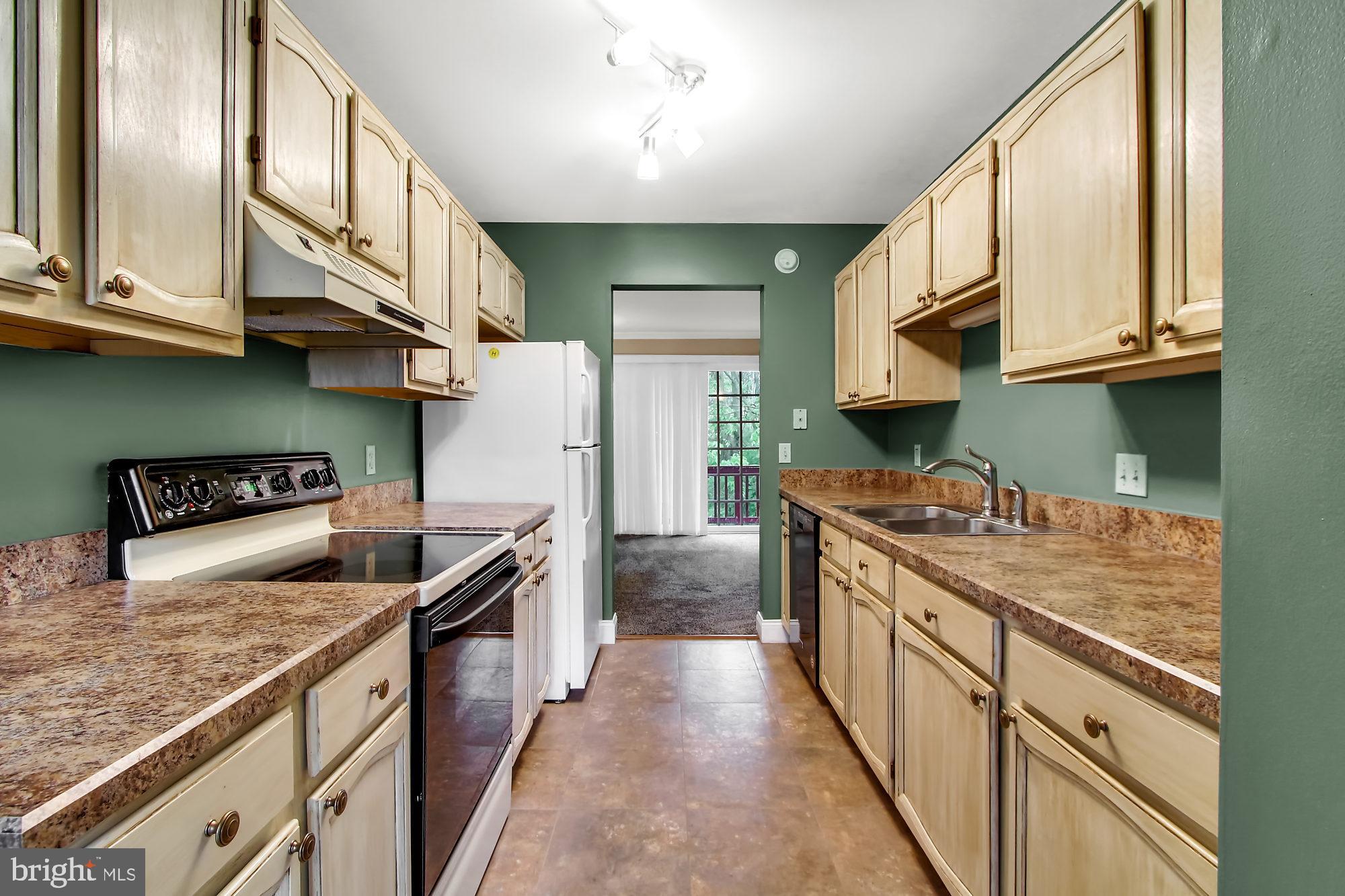 1915 Deer Path Road Harrisburg, PA 17110 - Photo 4 of 18 Gallery Image 4