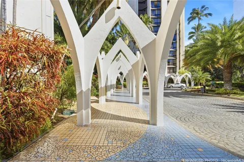 $335,000 | 300 Wai Nani Way, Unit II718, Honolulu, HI 96815