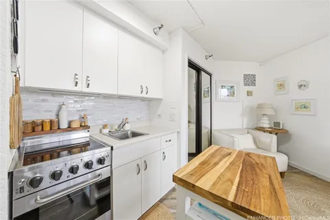 $335,000 | 300 Wai Nani Way, Unit II718, Honolulu, HI 96815