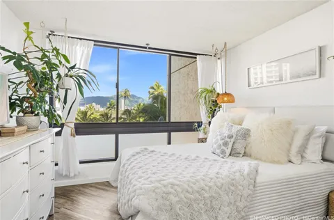 $335,000 | 300 Wai Nani Way, Unit II718, Honolulu, HI 96815