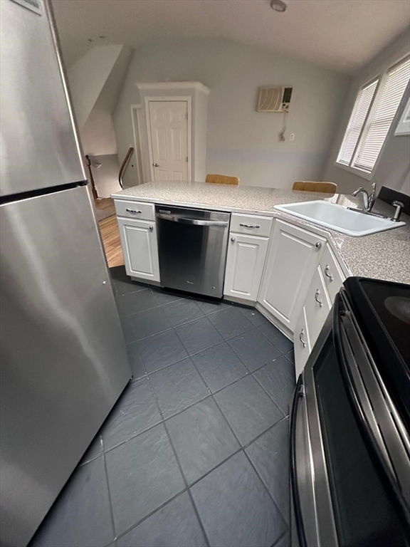 1295 Millbury Street, Unit B Worcester, MA 01607 - Photo 11 of 28