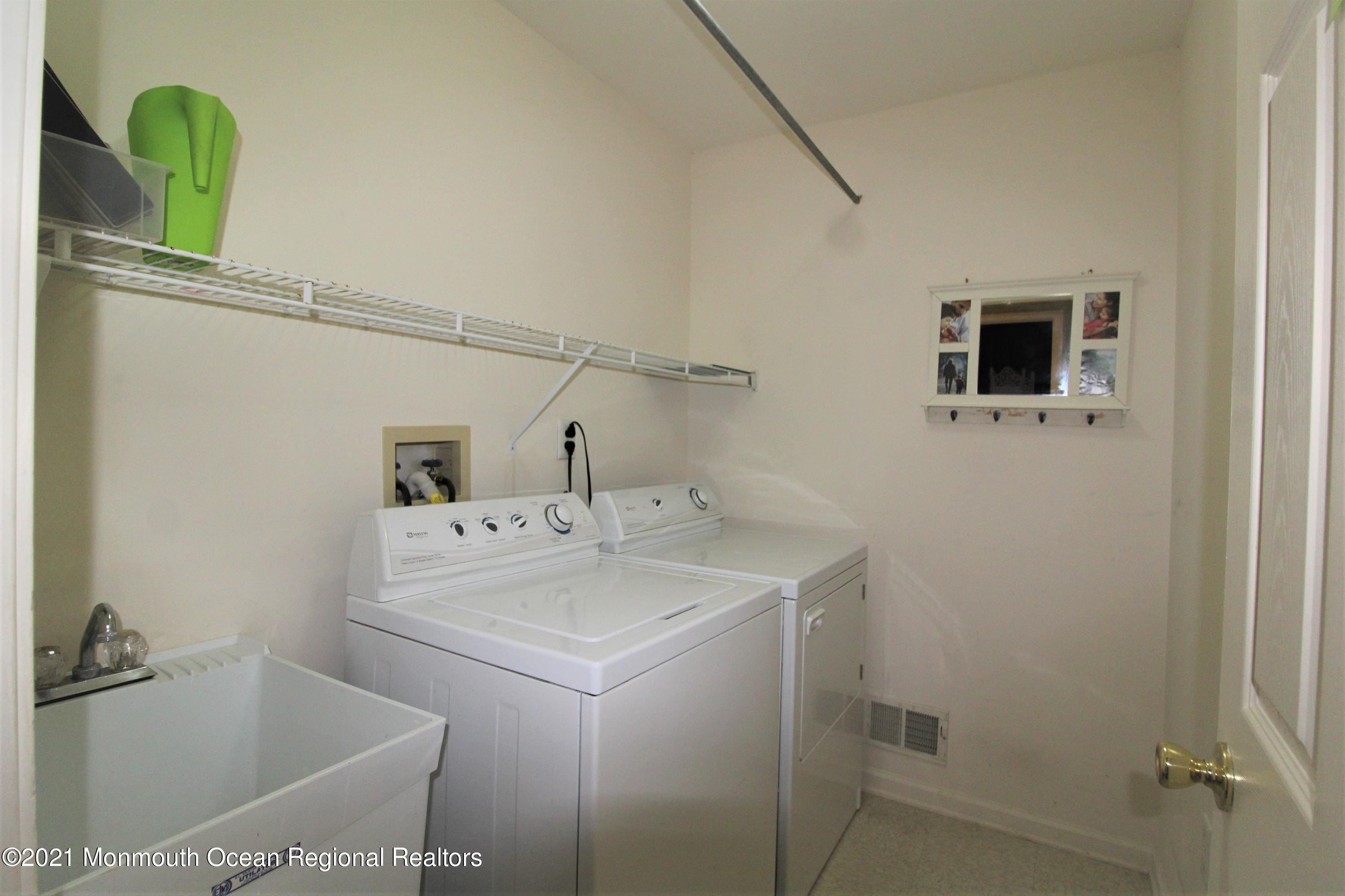 32 Alpine Road, Unit 173 Holmdel, NJ 07733 - Photo 24 of 25 IMG_6682