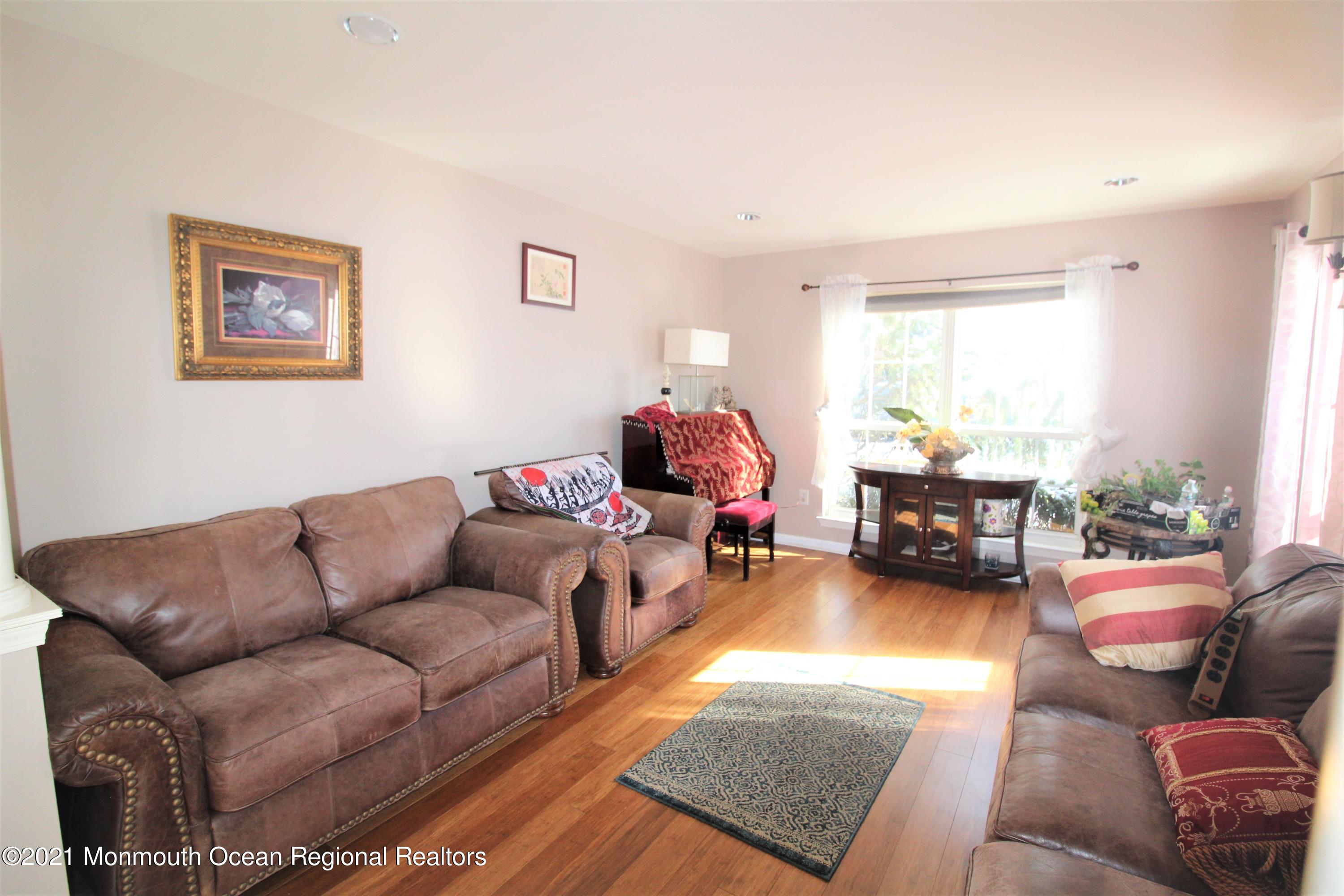 32 Alpine Road, Unit 173 Holmdel, NJ 07733 - Photo 6 of 25 IMG_6600