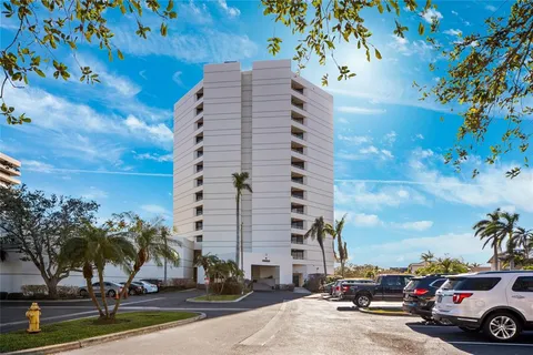 $575,000 | 5950 Pelican Bay Plaza South, Unit 2E, Gulfport, FL 33707