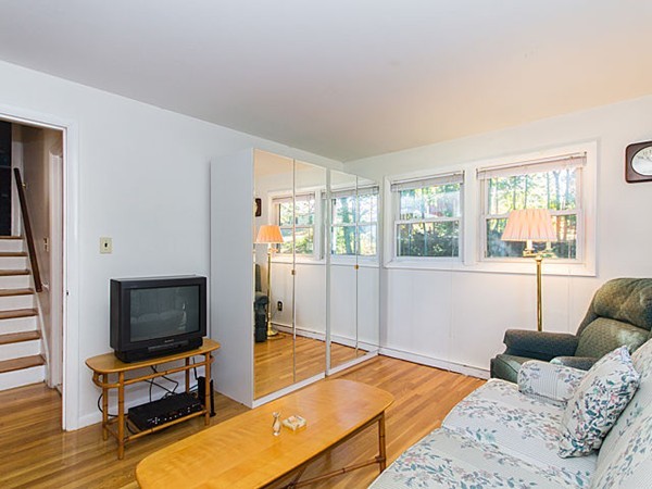 49 Ravenswood Road Waltham, MA 02453 - Photo 19 of 24 Gallery Image 19