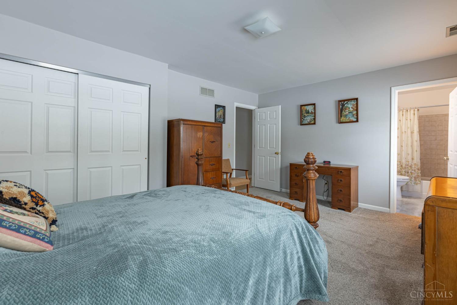 338 Ruth Street Loveland, OH 45140 - Photo 14 of 24 Gallery Image 14