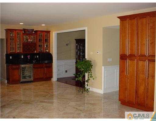 310 Rahway Road Edison, NJ 08820 - Photo 4 of 22 Gallery Image 4