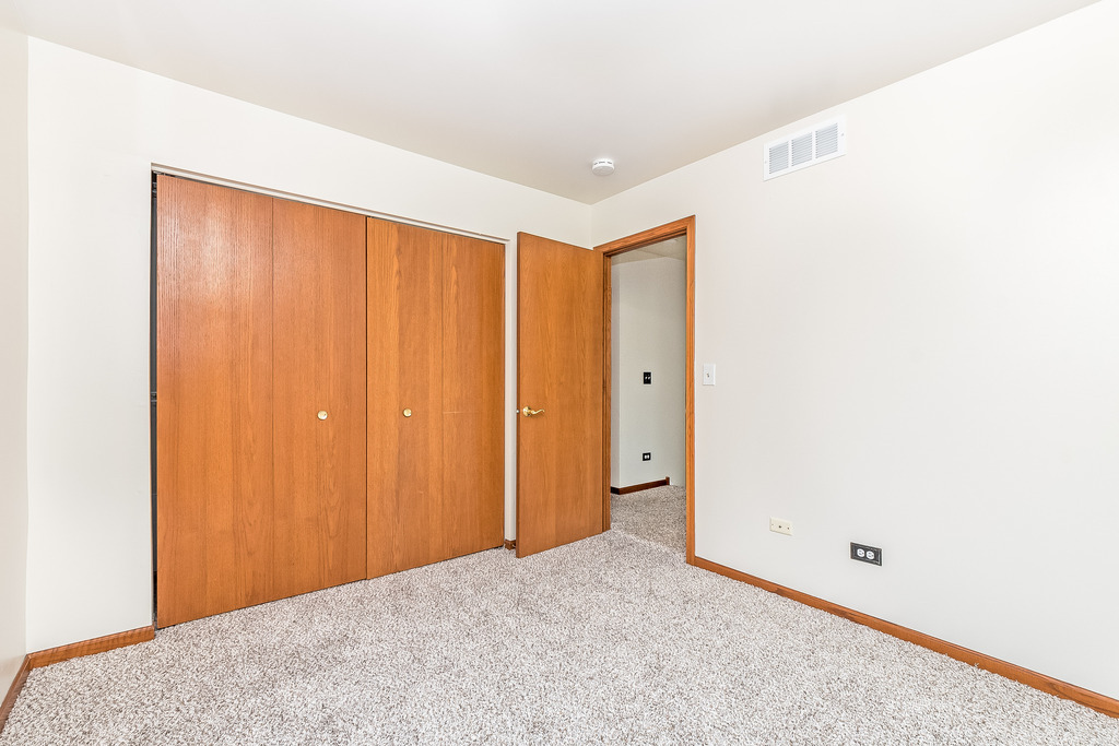 2593 Canyon Drive Plainfield, IL 60586 - Photo 14 of 25