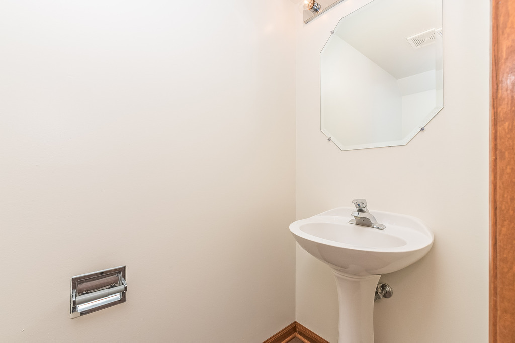 2593 Canyon Drive Plainfield, IL 60586 - Photo 21 of 25