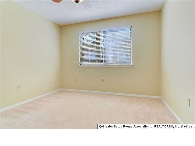 2432 Inverrary Drive Baton Rouge, LA 70816 - Photo 7 of 10 Gallery Image 7