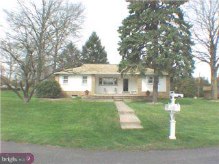 175 Holly Road Southampton, PA 18966 - Photo 1 of 2 Gallery Image 1