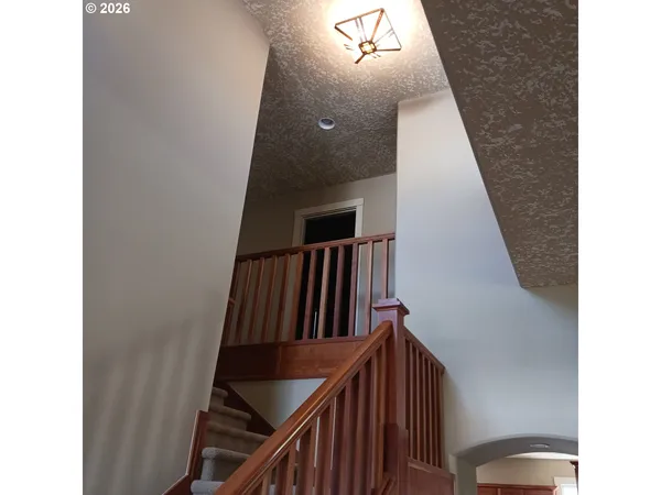 $579,000 | 1674 Olympia Court Northwest, Salem, OR 97304