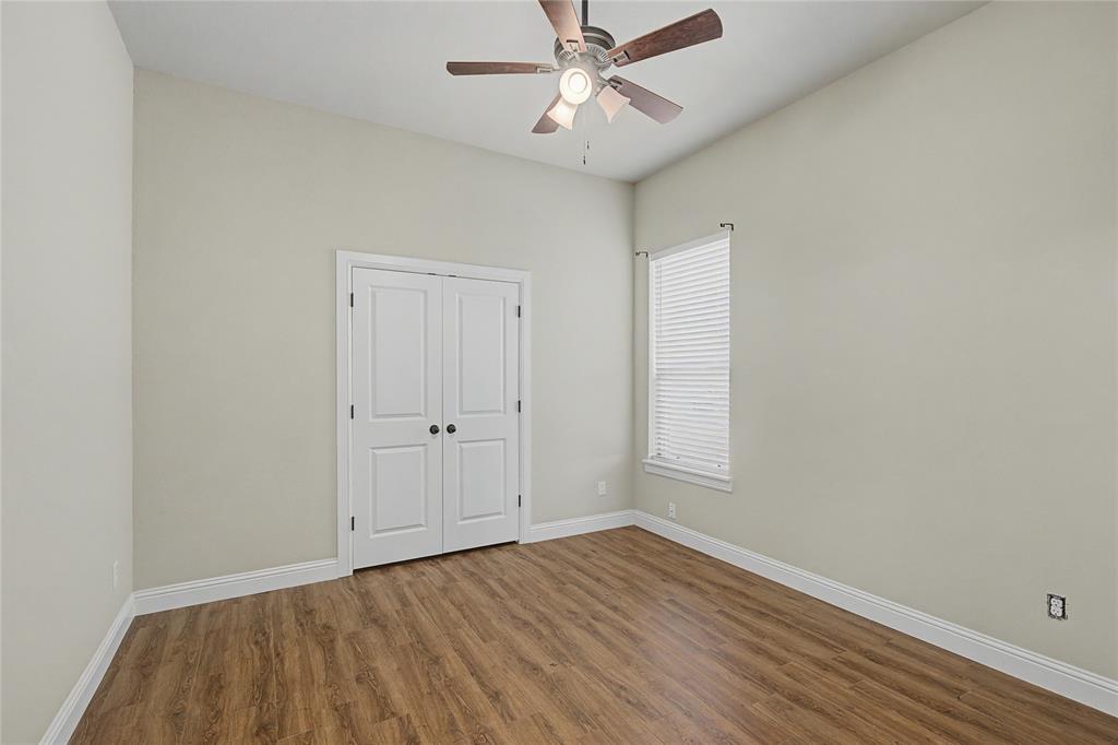 143 Wrigley Drive Springtown, TX 76082 - Photo 29 of 38 2nd Bedroom with Jack & Jill Bath Setup