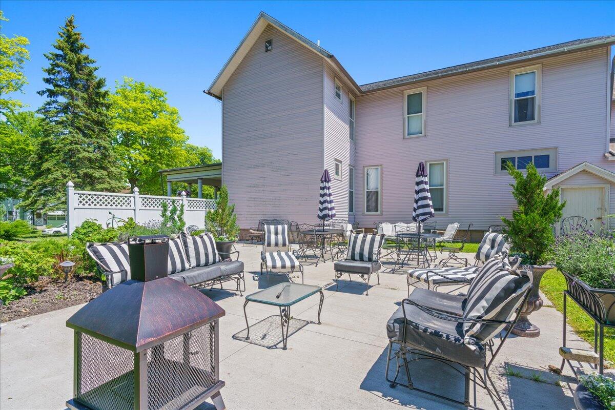 461 5th Street Manistee, MI 49660 - Photo 13 of 89 Another place for entertaining