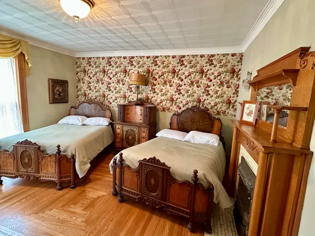 $699,000 | 461 5th Street, Manistee, MI 49660