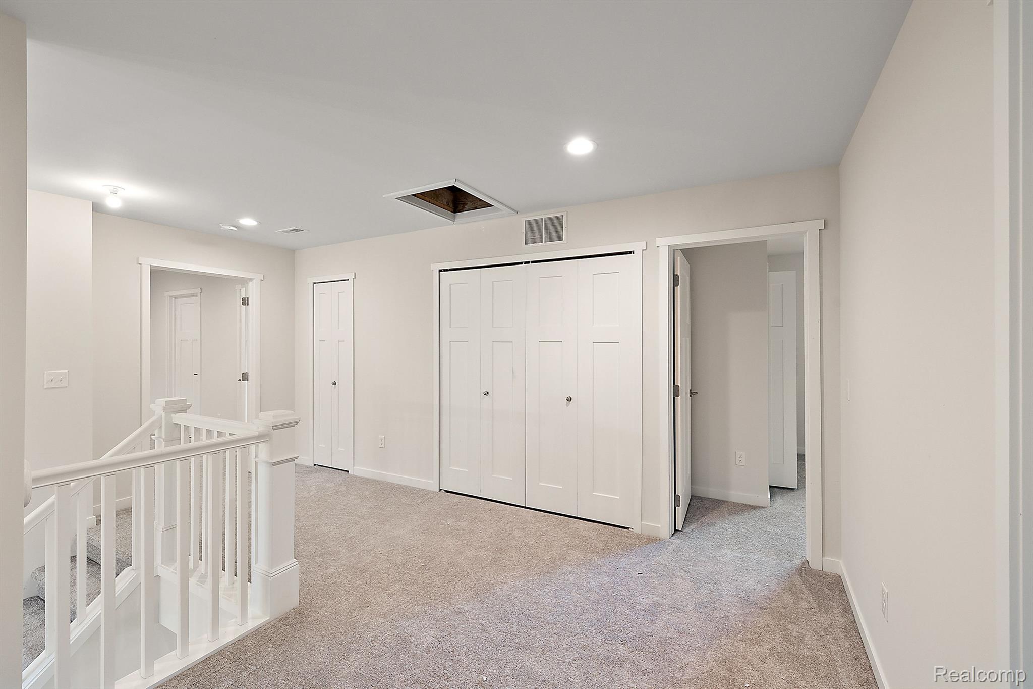 2825 Walsh Drive Rochester, MI 48309 - Photo 24 of 38 Gallery Image 24