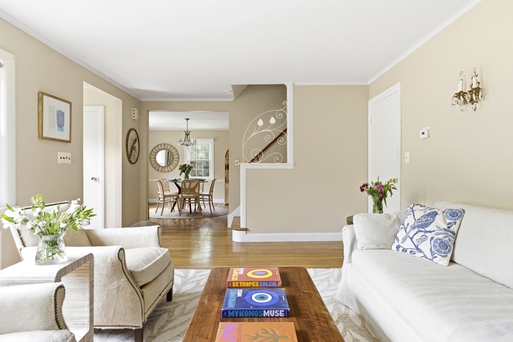 231 Moss Hill Road Boston, MA 02130 - Photo 7 of 34