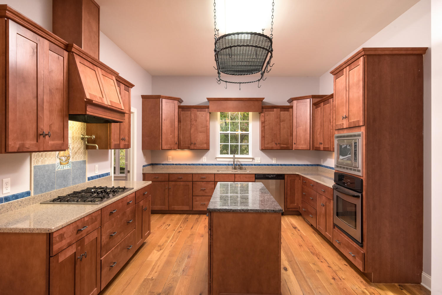 6422 Gray Fryar Road Signal Mountain, TN 37377 - Photo 14 of 50 Kitchen