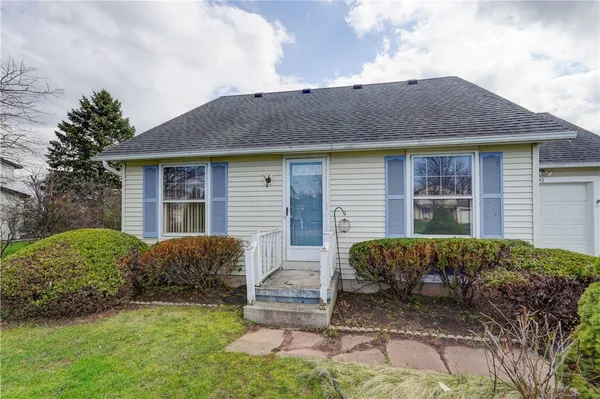 $139,000 | 42 Woodstock Lane, Clarkson, NY 14420