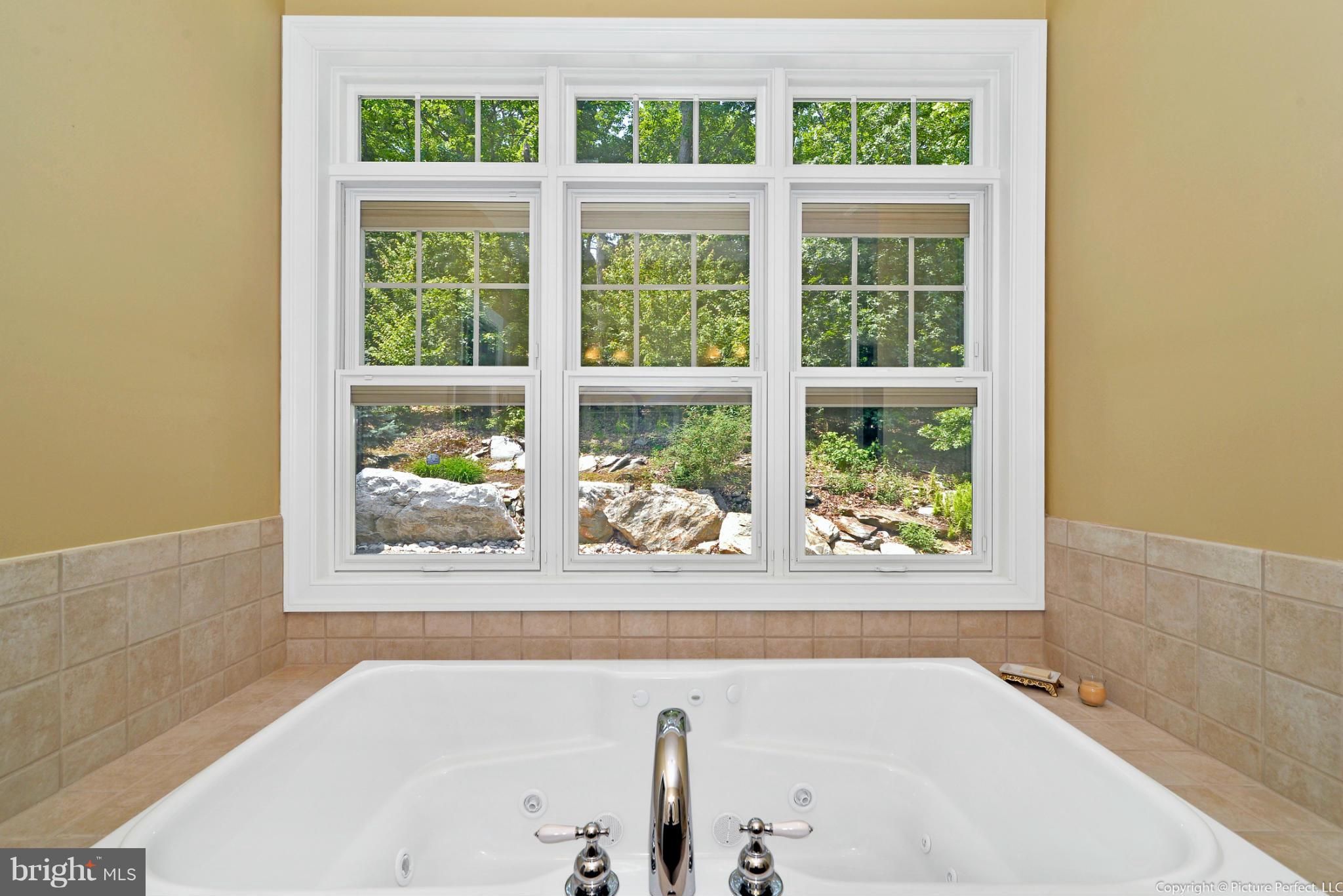 6441 South Clifton Road Frederick, MD 21703 - Photo 14 of 30 Bath (Master)