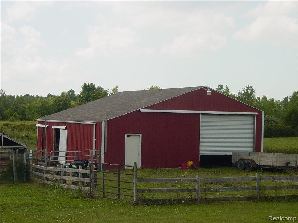 7755 Lindsey Road Casco, MI 48064 - Photo 12 of 12 8-05-2011 048
