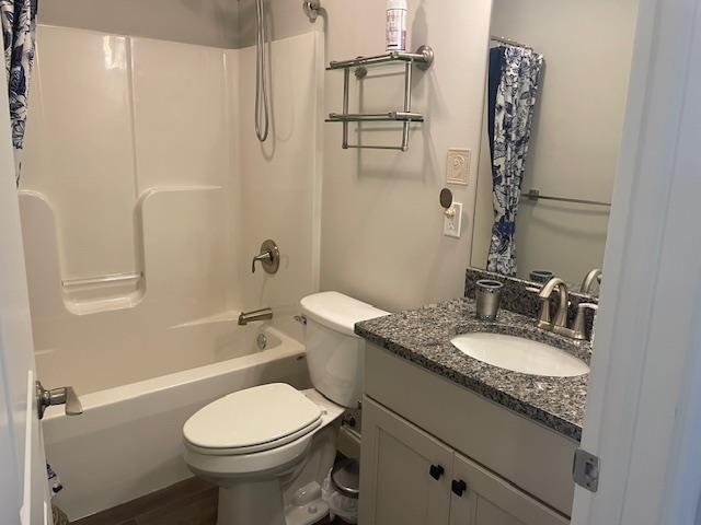 1022 Lake Ridge Drive, Unit 4 Traverse City, MI 49684 - Photo 26 of 39