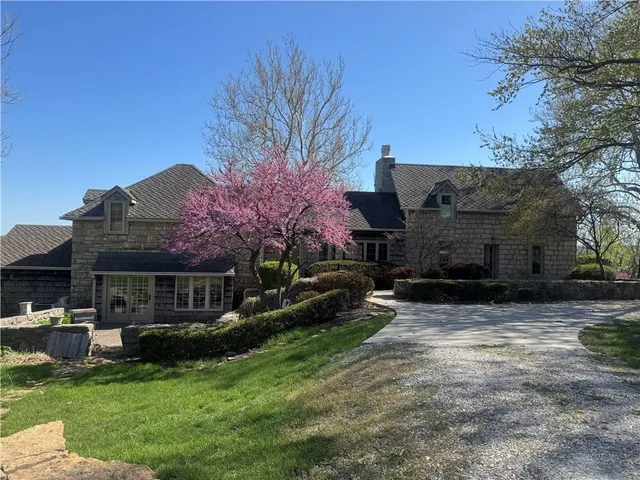 $2,900,000 | 21405 West 73rd Terrace, Shawnee, KS 66218