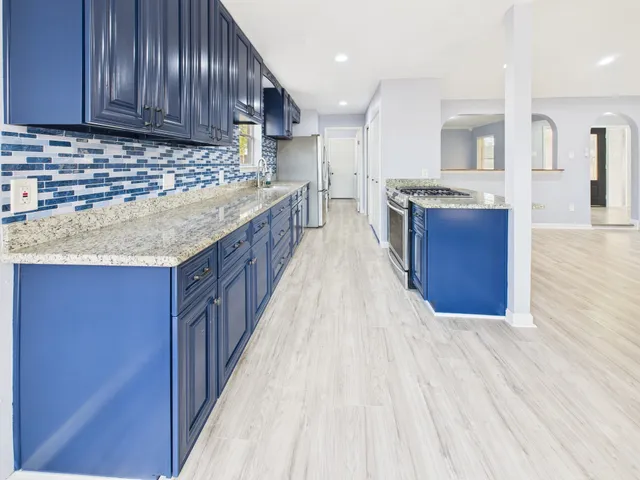 $2,200 | 10915 Sagedowne Lane, Houston, TX 77089