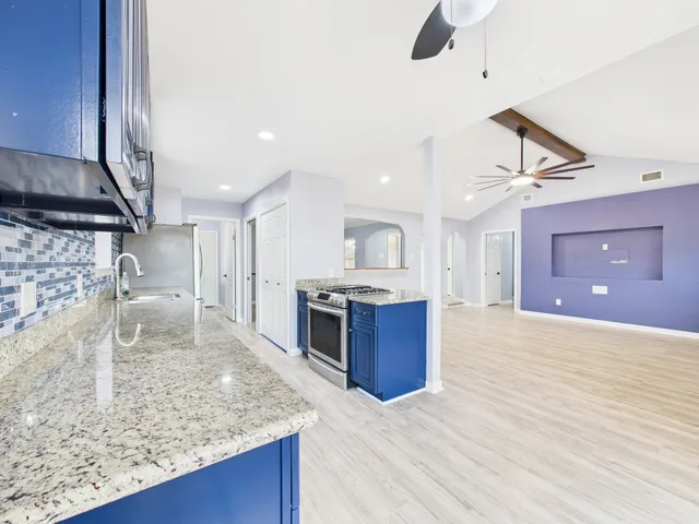 $2,200 | 10915 Sagedowne Lane, Houston, TX 77089