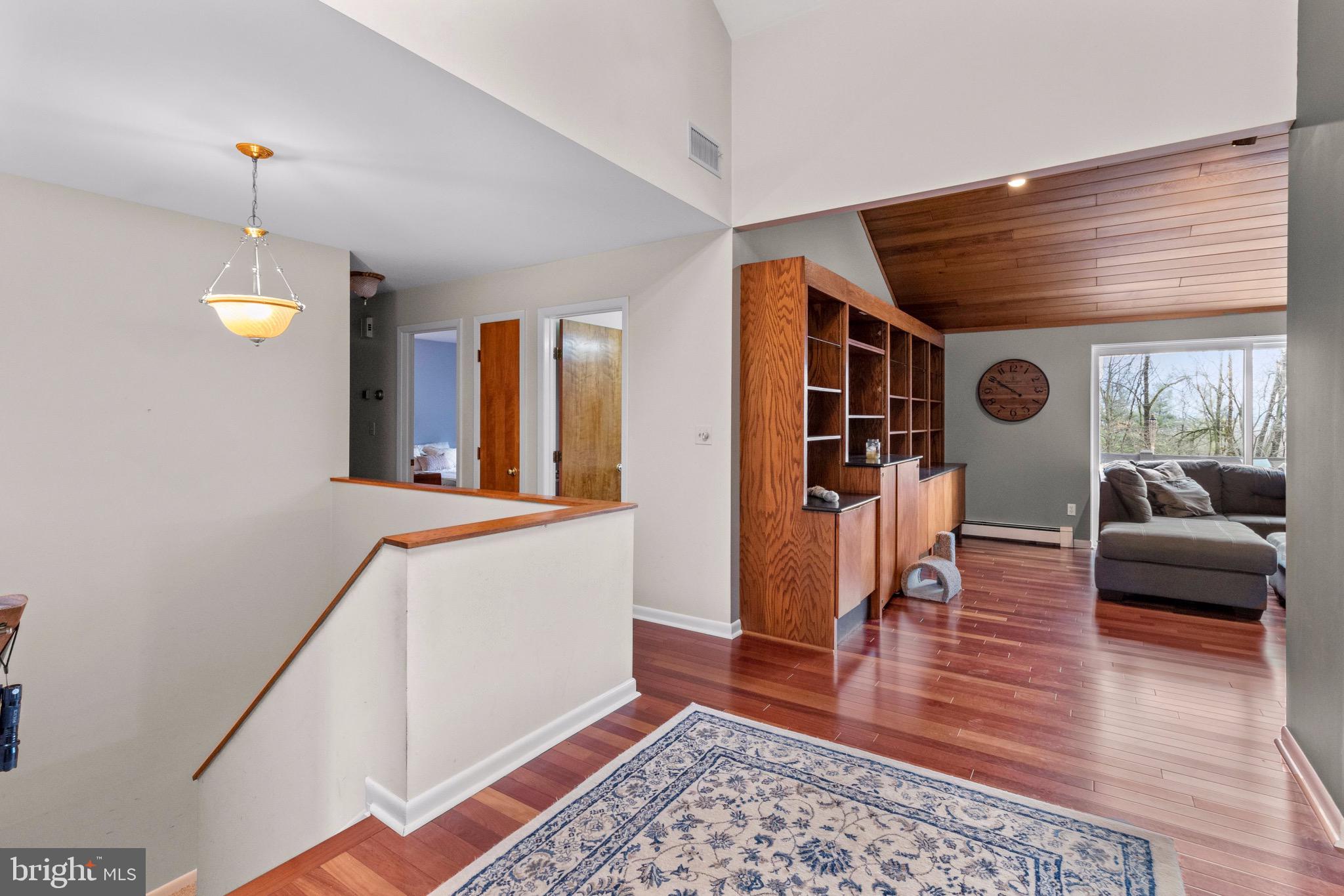 4 Timber Ridge Court Flemington, NJ 08822 - Photo 4 of 31