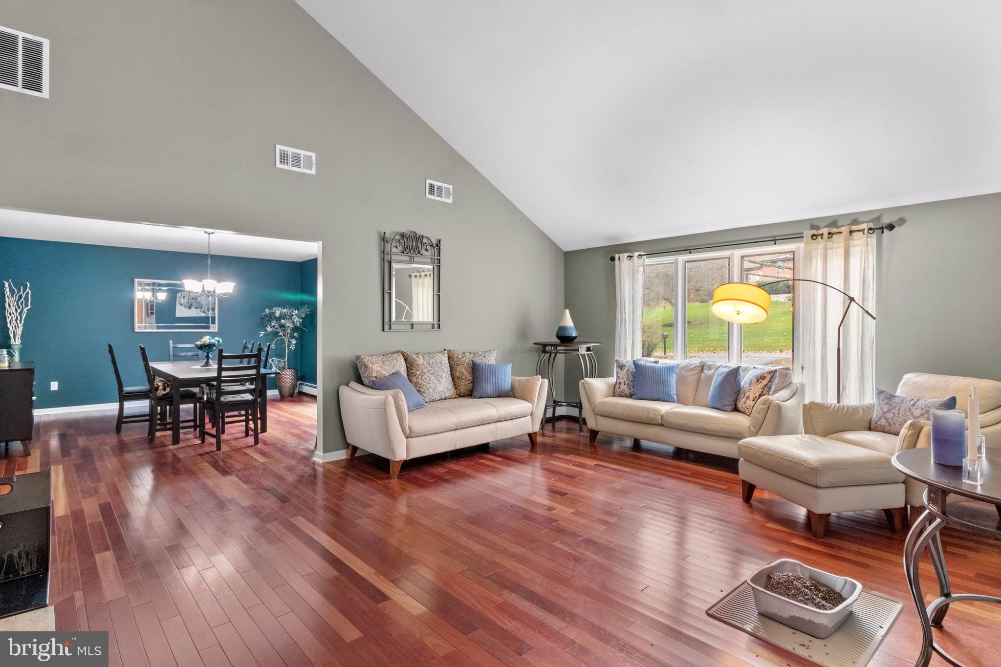 4 Timber Ridge Court Flemington, NJ 08822 - Photo 5 of 31