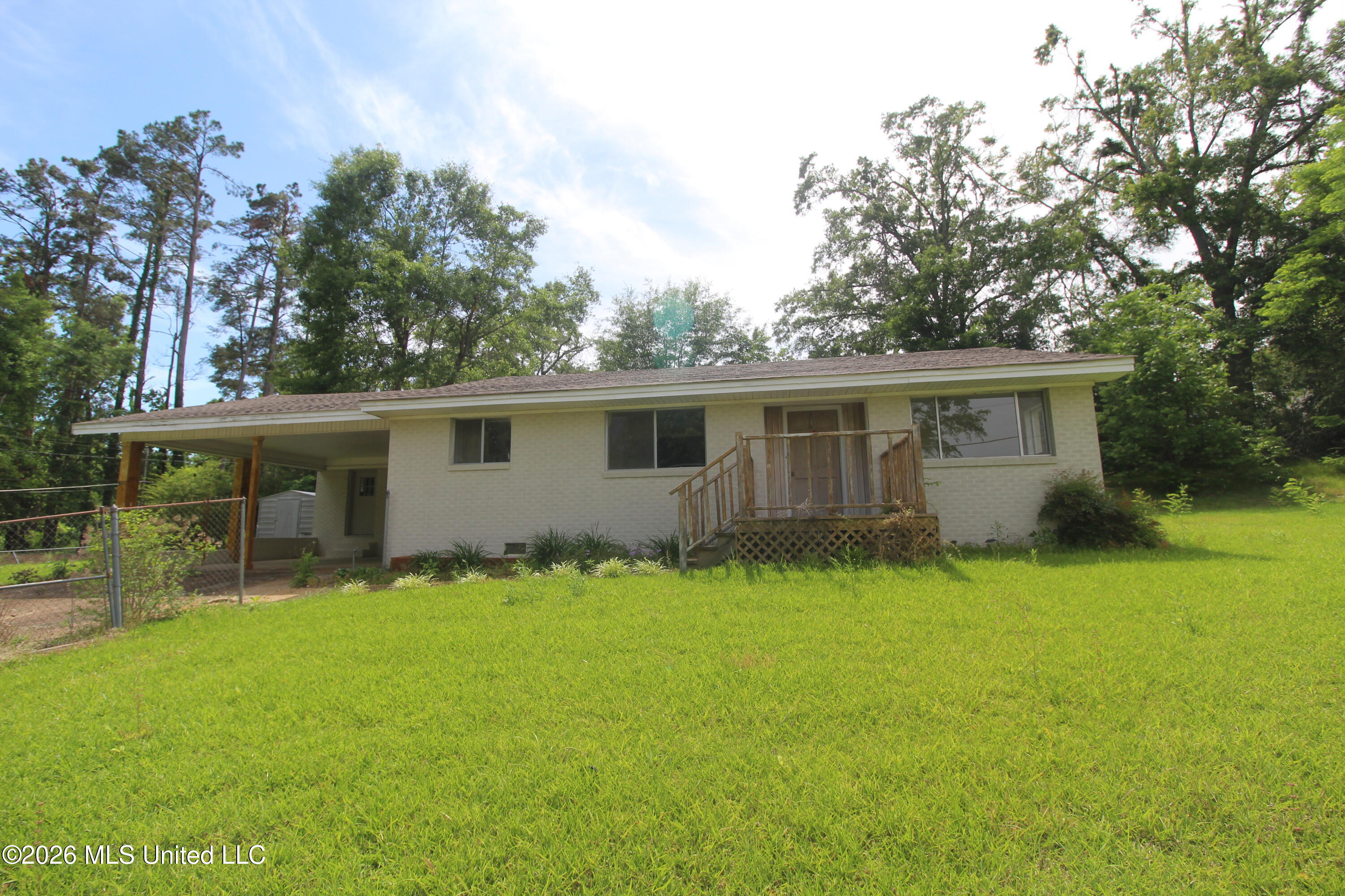 401 Wilson Street Vaiden, MS 39176 - Photo 1 of 12 IMG_6995