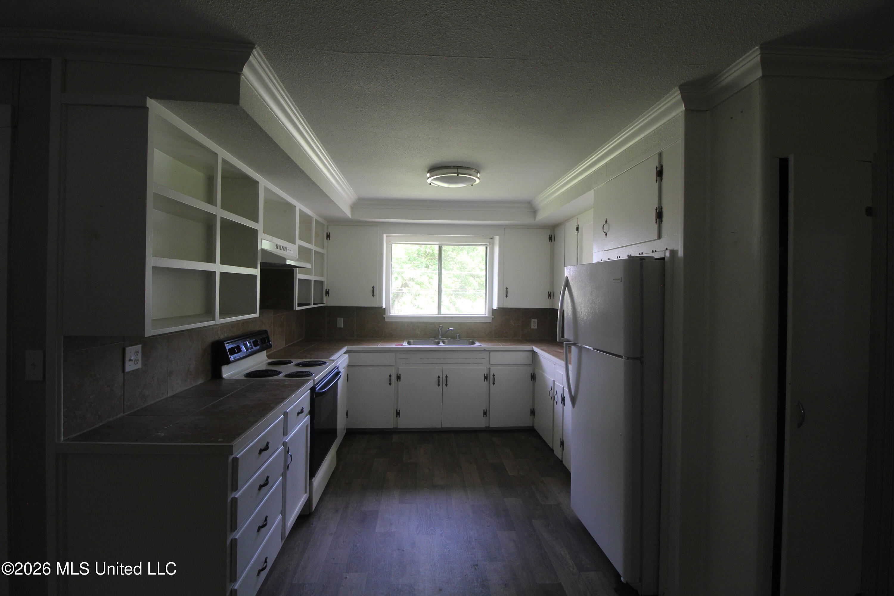 401 Wilson Street Vaiden, MS 39176 - Photo 3 of 12 IMG_6997