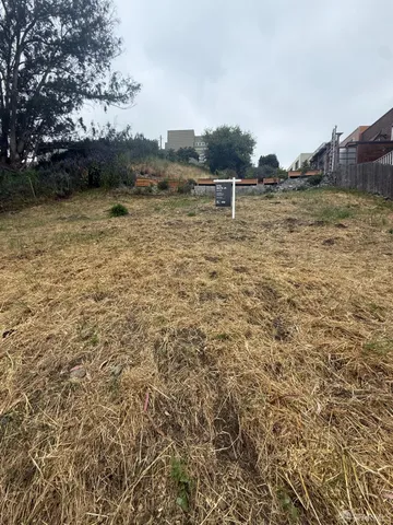 a view of a lake with houses