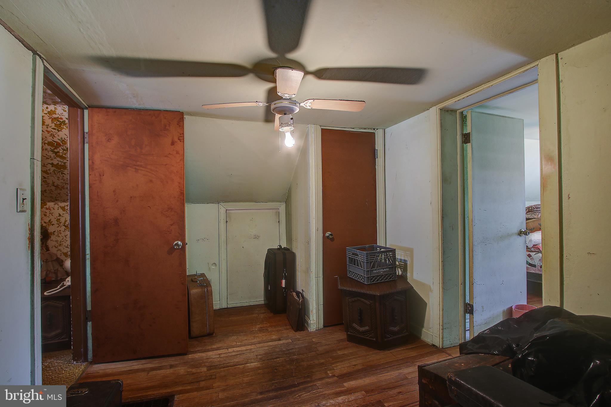 21401 Woodfield Road Gaithersburg, MD 20882 - Photo 22 of 31 Gallery Image 22