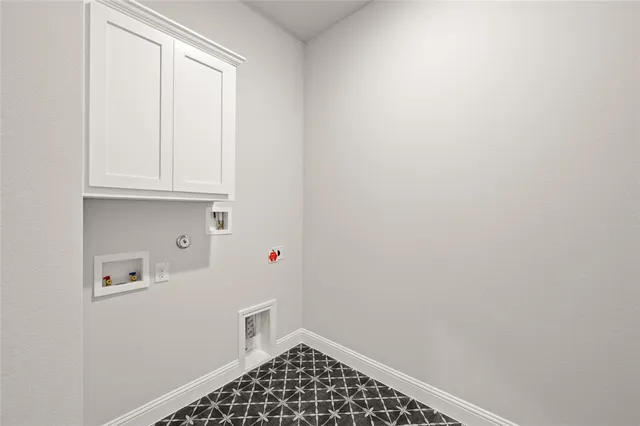 $469,900 | 413 Daybreak Drive, Waxahachie, TX 75167