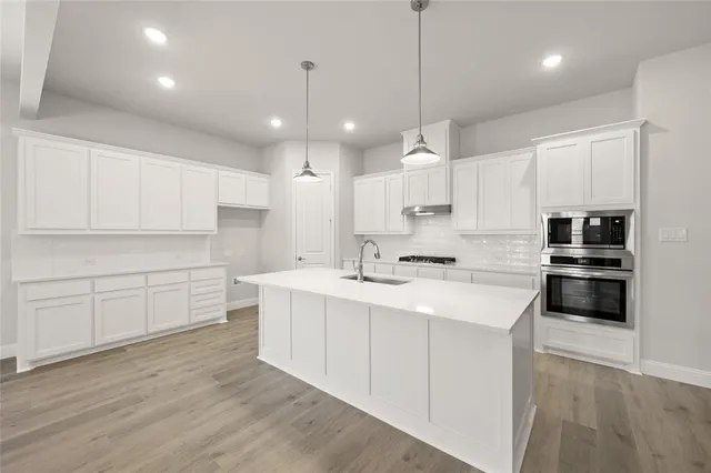 $469,900 | 413 Daybreak Drive, Waxahachie, TX 75167