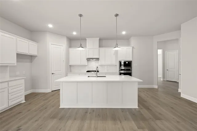 $469,900 | 413 Daybreak Drive, Waxahachie, TX 75167