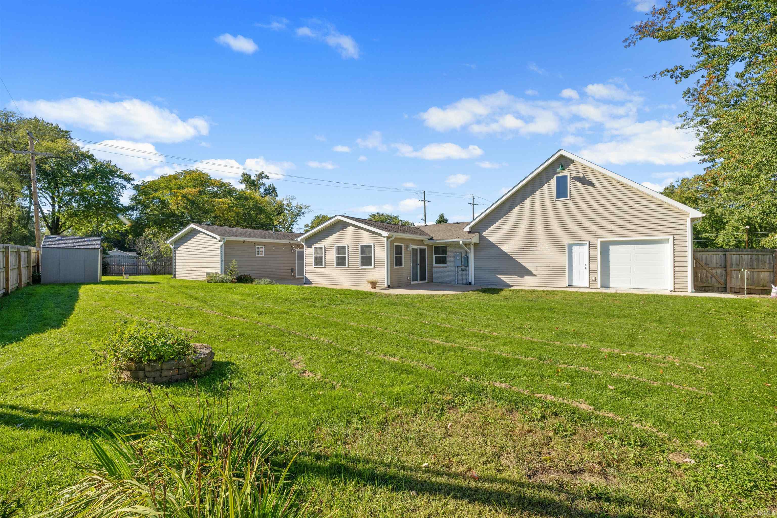 10012 Hosler Road Leo, IN 46765 - Photo 32 of 38 Gallery Image 32