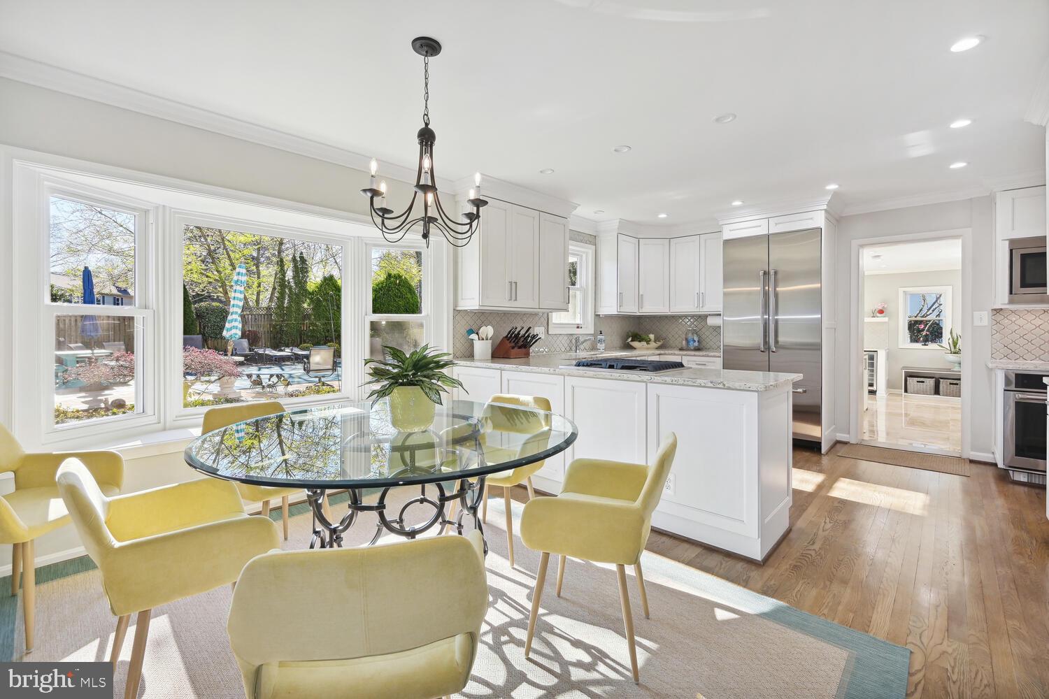 923 Bellview Road McLean, VA 22102 - Photo 11 of 81 Newly remodeled eat-in kitchen
