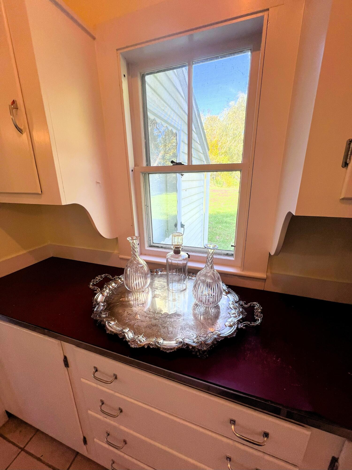 501 Bremen Road Waldoboro, ME 04572 - Photo 14 of 47 Butler's Pantry