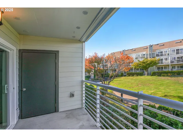 $195,000 | 167 North Hayden Bay Drive, Portland, OR 97217