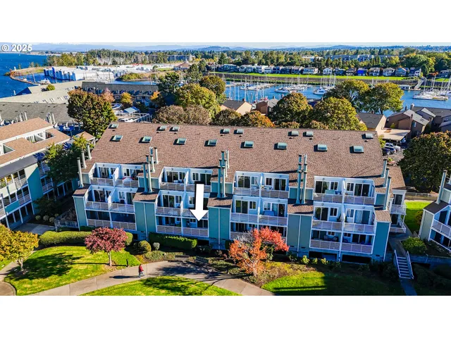 $195,000 | 167 North Hayden Bay Drive, Portland, OR 97217