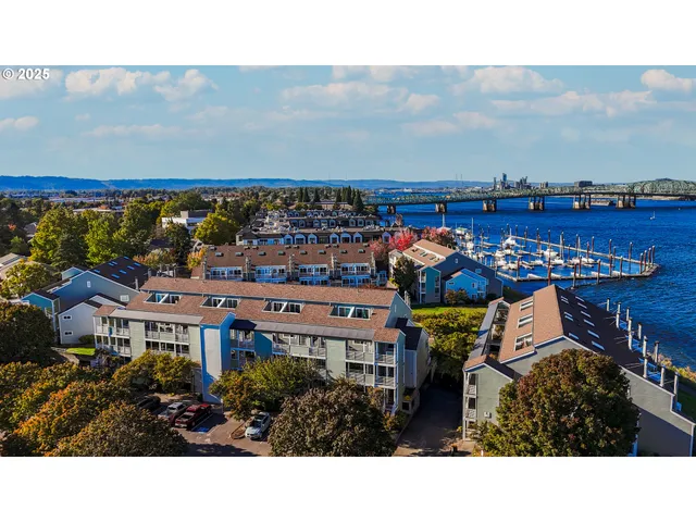 $195,000 | 167 North Hayden Bay Drive, Portland, OR 97217