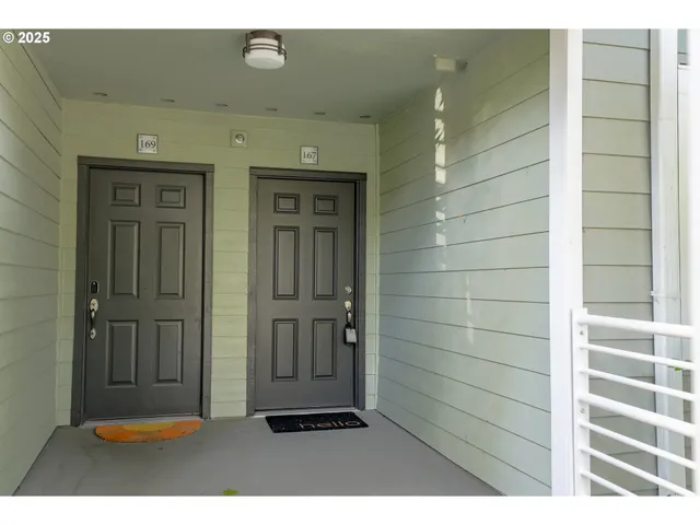 $195,000 | 167 North Hayden Bay Drive, Portland, OR 97217